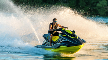 ibiboat diversion con motos de agua